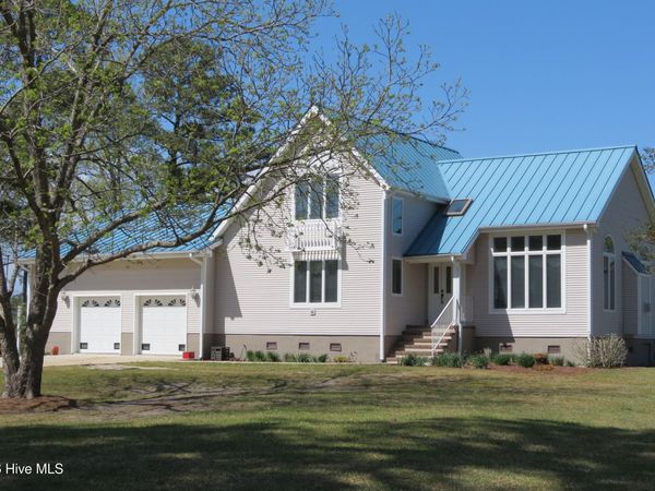 609 Mills Road, Oriental, NC 28571