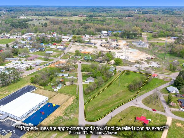 286 S Main Street , Lexington, TN 38351