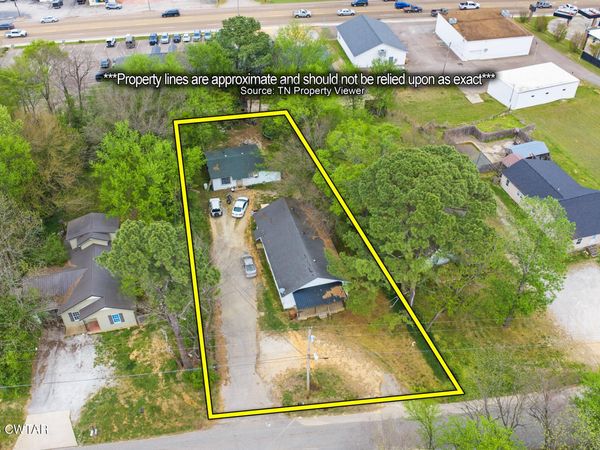 252 N Main Street , Lexington, TN 38351