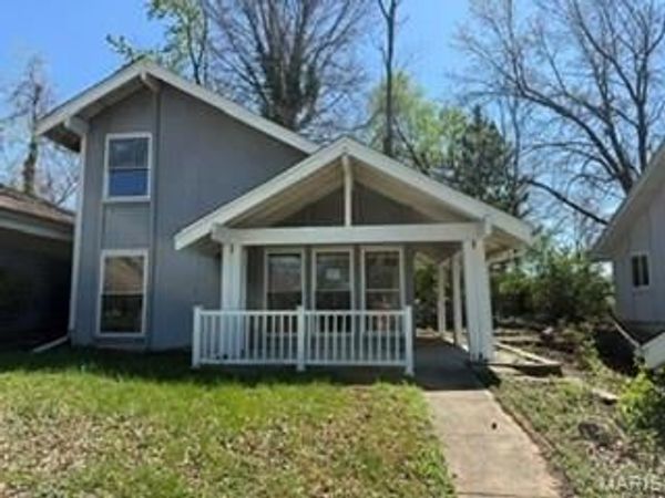 1454 Pine Row Court , St Louis, MO 63146