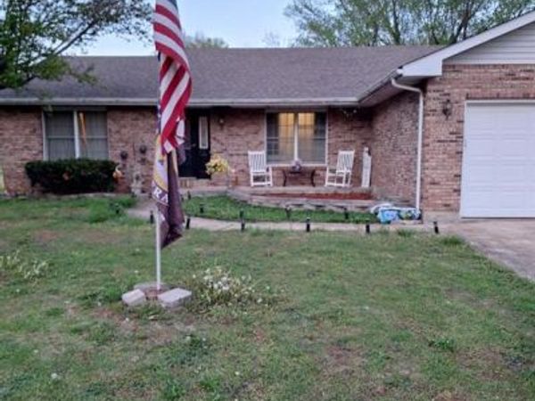 450 Shenandoah Drive , Farmington, MO 63640