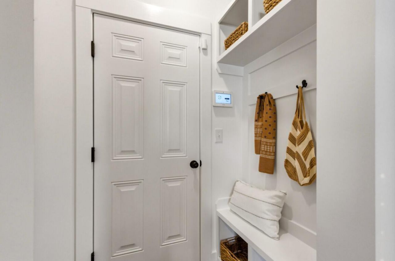 447 White Magnolia Street Photo 13