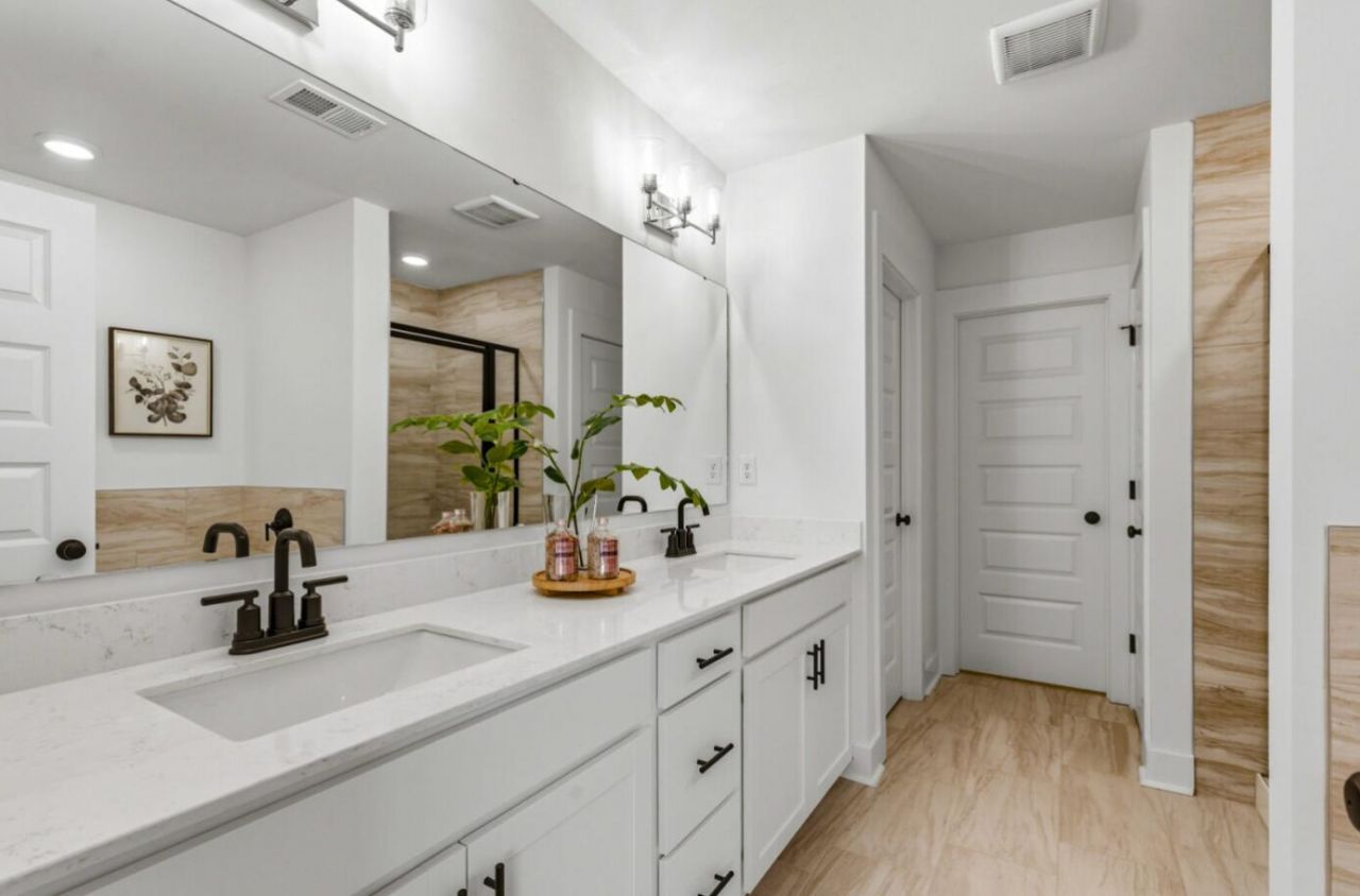 447 White Magnolia Street Photo 25