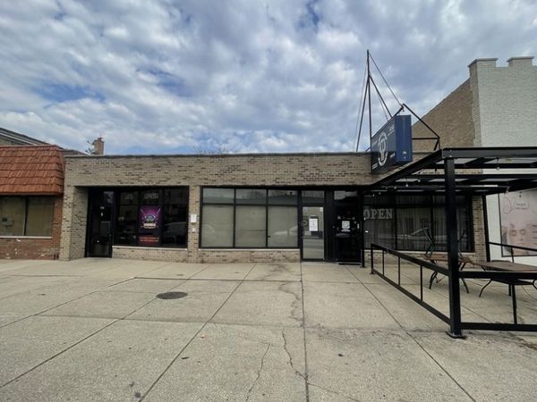 7710-12 W Belmont Avenue , Chicago, IL 60634