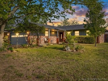 520 W Fulton Street , Broken Arrow, OK 74012