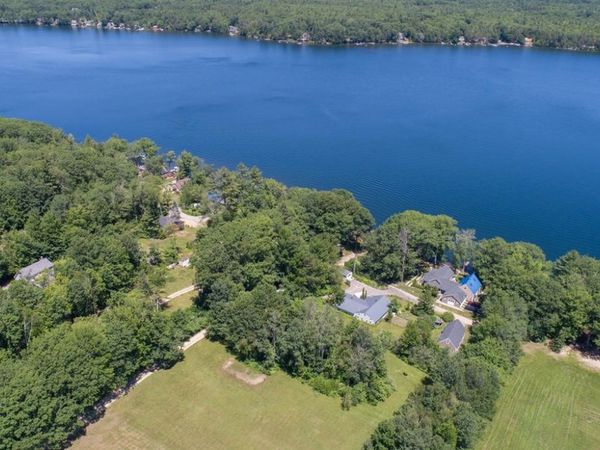 3 Ski Doo Lane, Deerfield, NH 03037