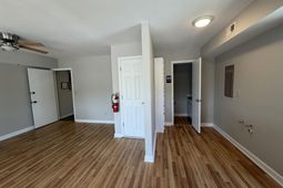 606 Old Trolley Road photo 4