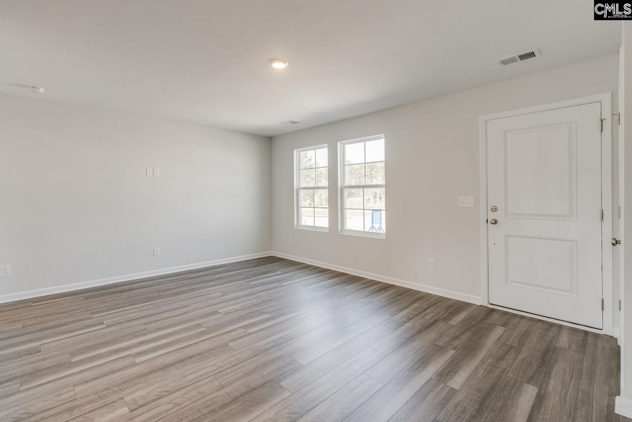 3028 Harborview Drive Photo 5