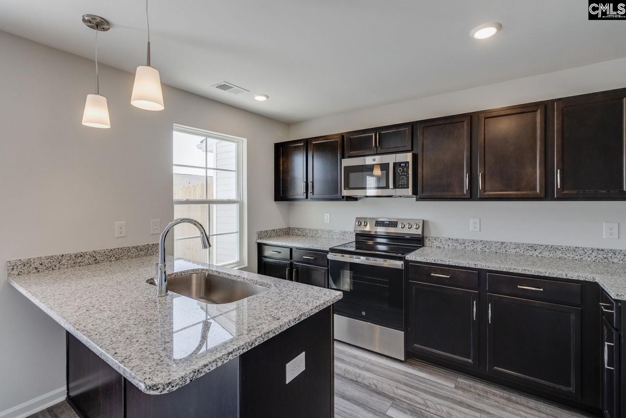 3028 Harborview Drive Photo 8