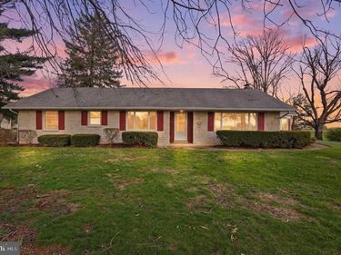 1437 LITITZ ROAD, MANHEIM, PA 17545