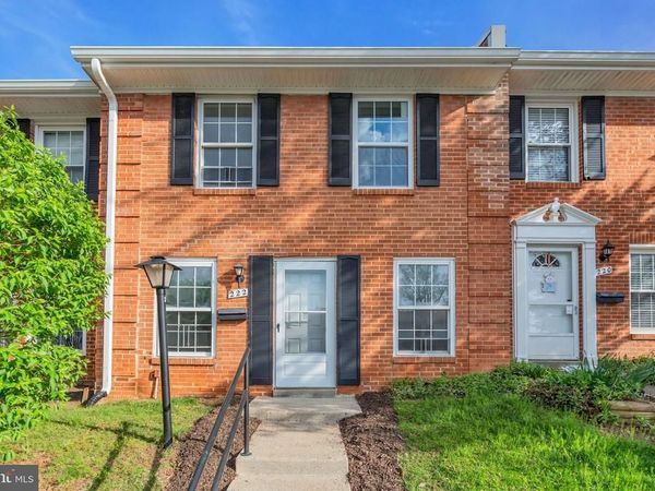 222 N AUBURN DRIVE , STERLING, VA 20164