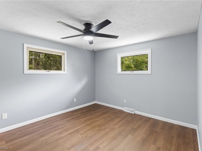 51235 Burrwood Drive, Saint Clairsville, OH 43947 Photo 13