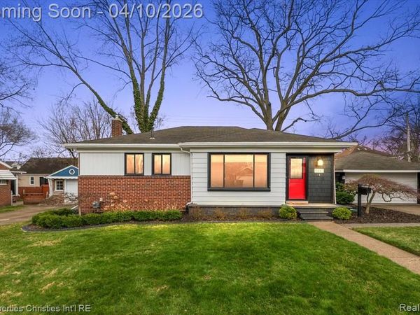 8441 Northfield Boulevard, Oak Park, MI 48237