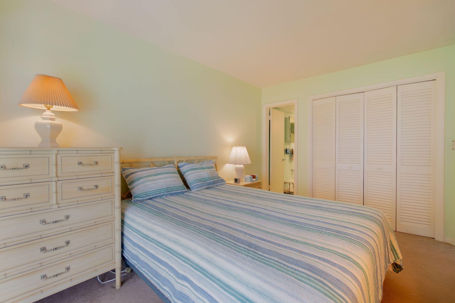 2180 Lake Osborne Drive, Unit 2, Lake Worth Beach, FL 33461 Photo