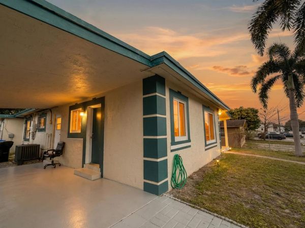 2757 SW 7th Street, Fort Lauderdale, FL 33312