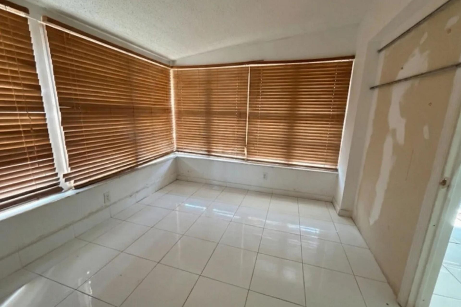 2757 SW 7th Street, Fort Lauderdale, FL 33312 Photo