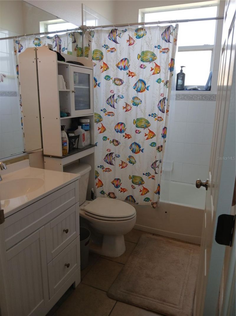 6631 63rd Terrace E, Bradenton, FL 34203 Photo