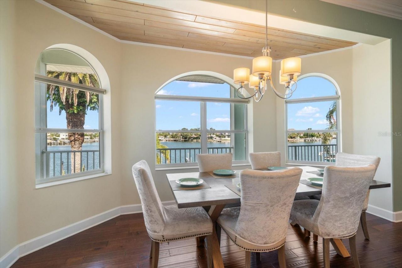 478 Harbor Drive S, Indian Rocks Beach, FL 33785 Photo