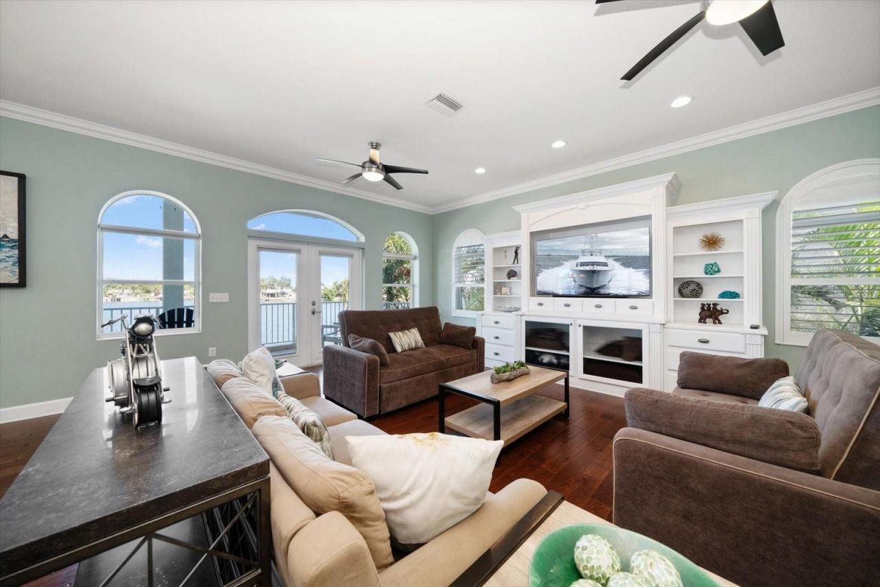 478 Harbor Drive S, Indian Rocks Beach, FL 33785 Photo