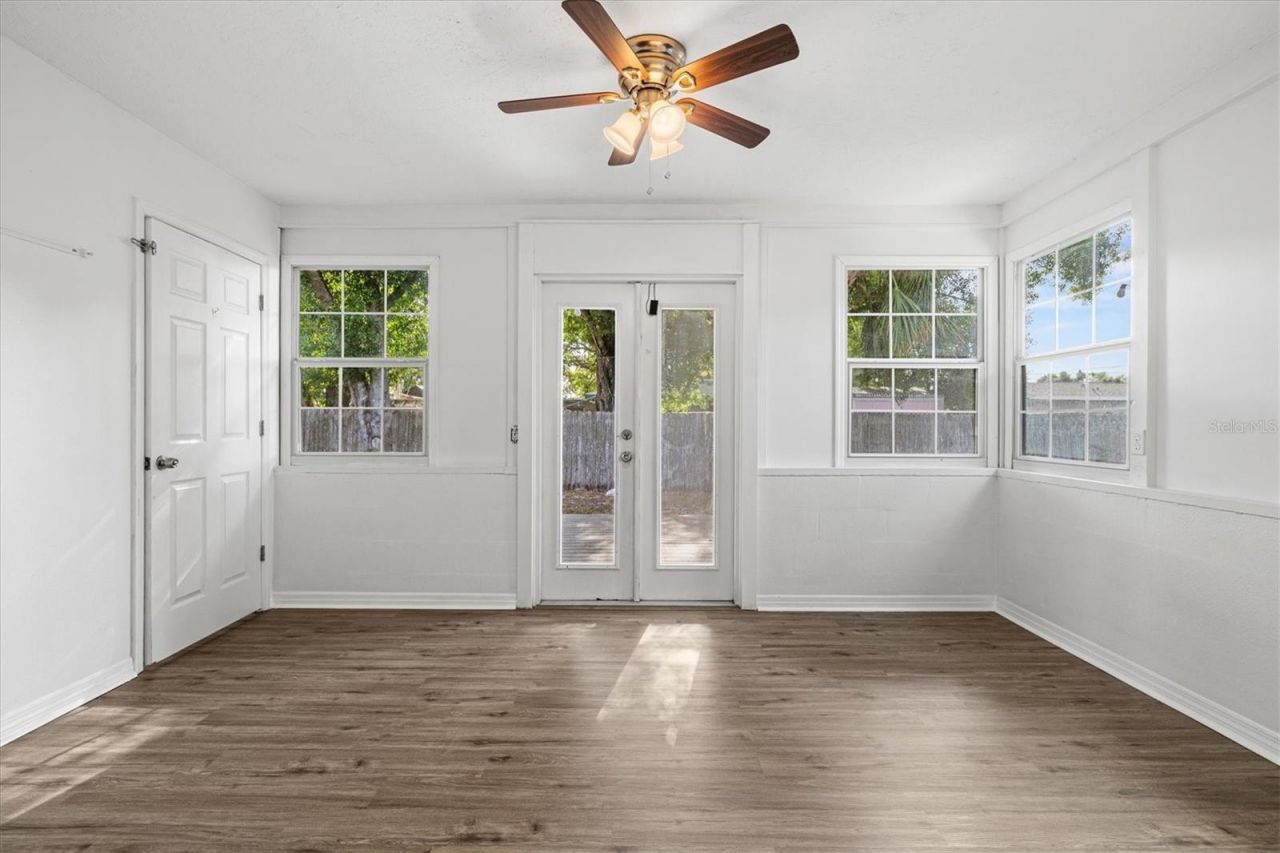5911 Olive Avenue, Sarasota, FL 34231 Photo