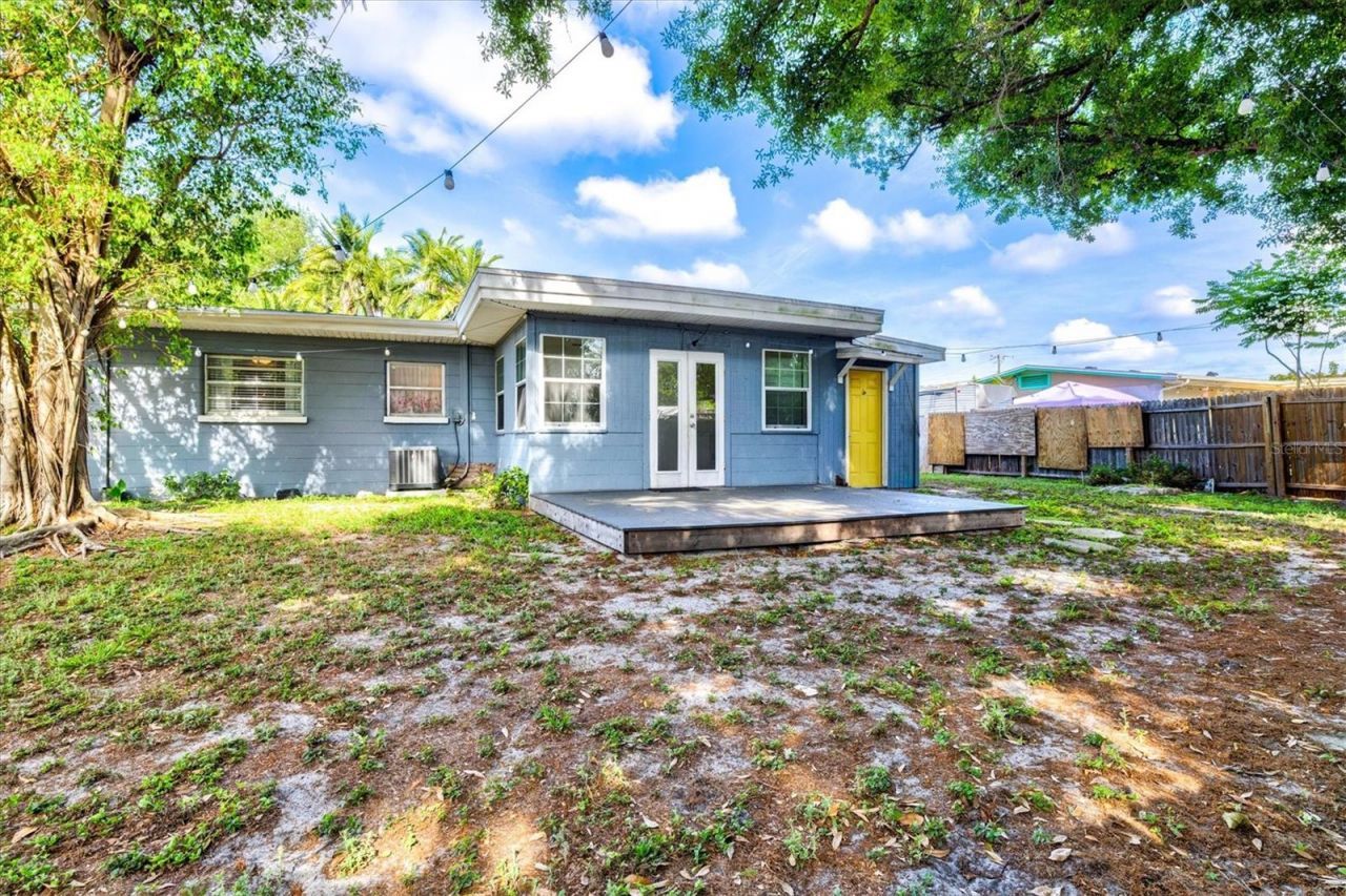 5911 Olive Avenue, Sarasota, FL 34231 Photo