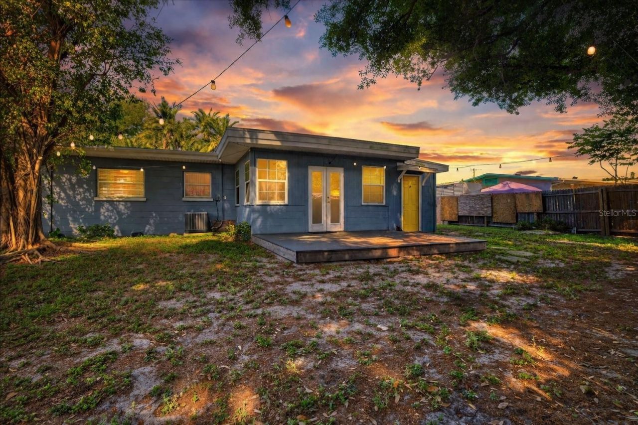 5911 Olive Avenue, Sarasota, FL 34231 Photo