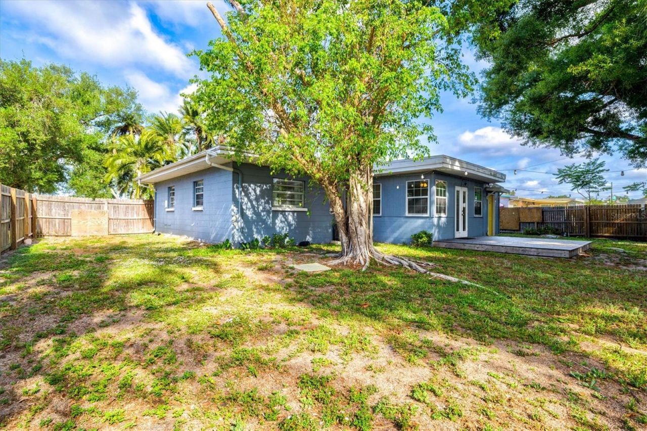 5911 Olive Avenue, Sarasota, FL 34231 Photo