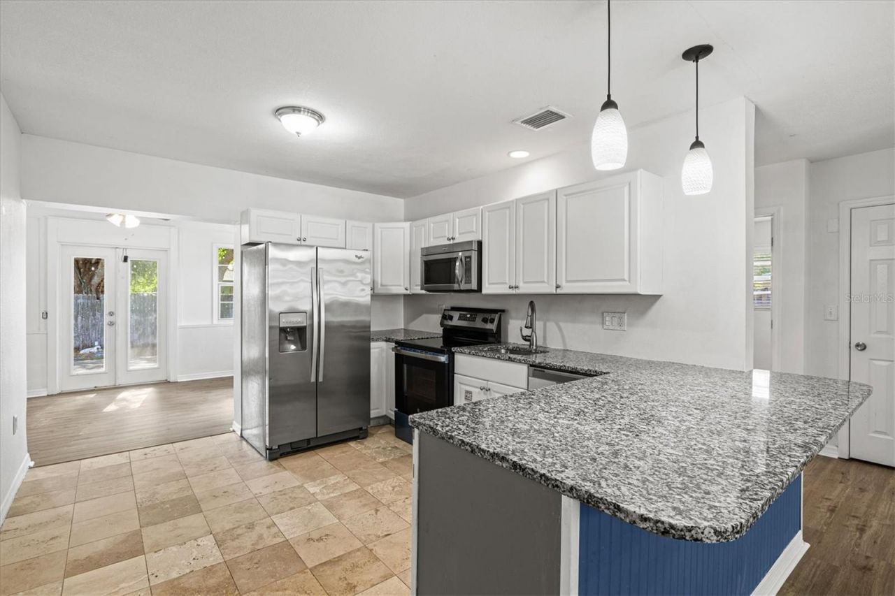 5911 Olive Avenue, Sarasota, FL 34231 Photo