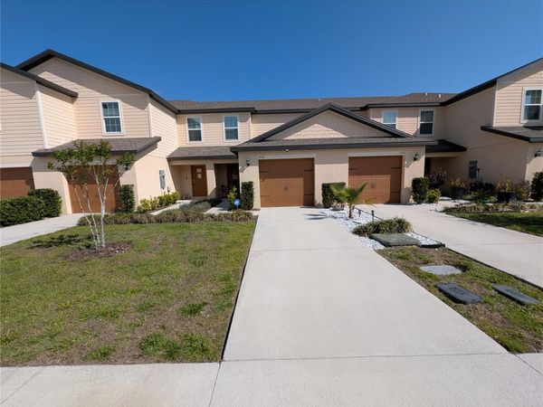 1556 WYNFORD CIRCLE , TAVARES, FL 32778