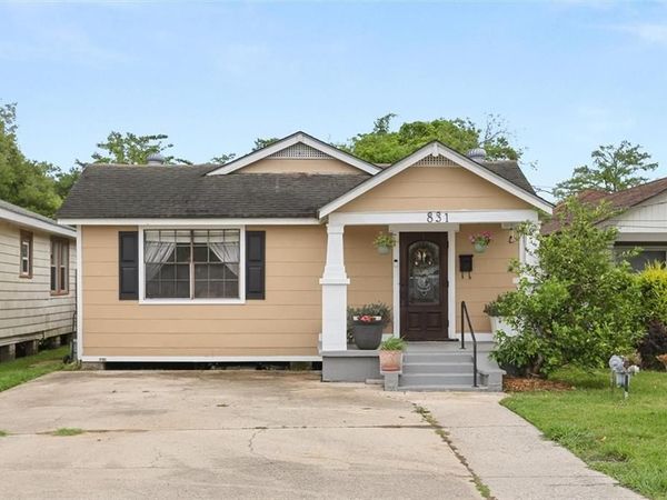 831 AVENUE B Avenue, Westwego, LA 70094