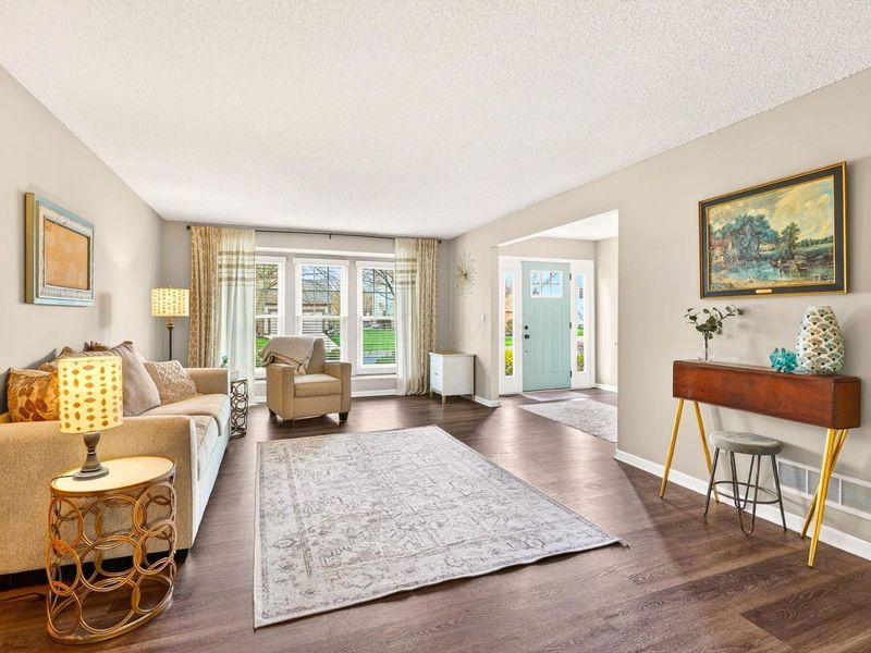 3554 W Bay Circle , Lewis Center, OH 43035 Photo 13