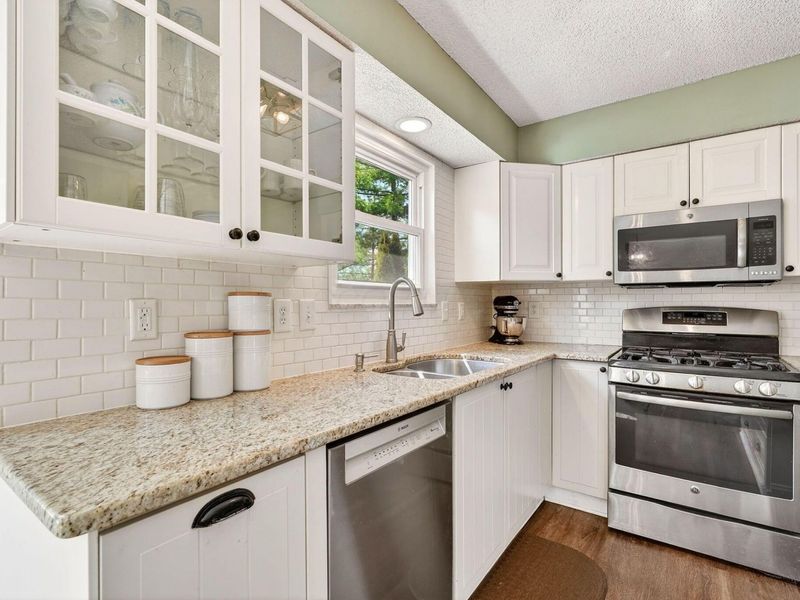 3554 W Bay Circle , Lewis Center, OH 43035 Photo 18