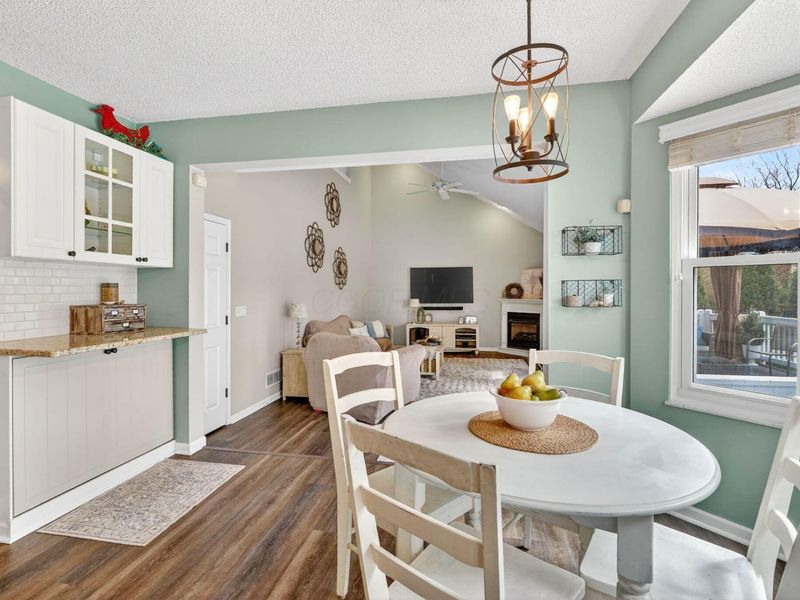 3554 W Bay Circle , Lewis Center, OH 43035 Photo 23