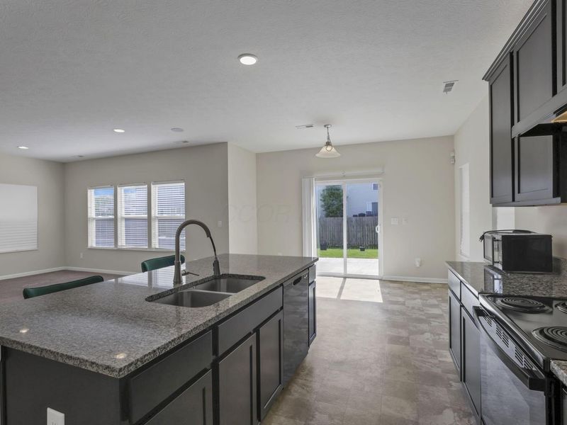 1519 Lewes Castle Drive, Grove City, OH 43123 Photo 15