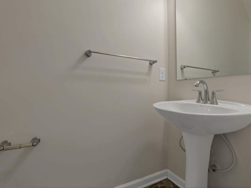 1519 Lewes Castle Drive, Grove City, OH 43123 Photo 17