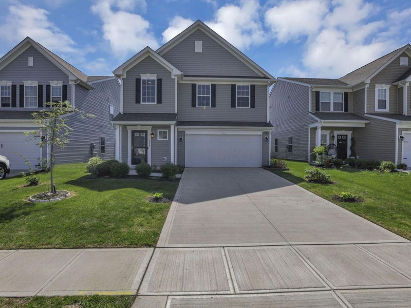 1519 Lewes Castle Drive, Grove City, OH 43123 Photo 2