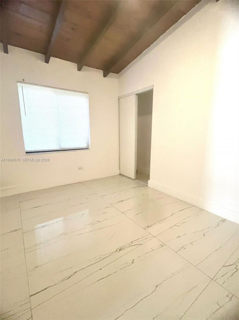 1776 NE 178 Street, Miami, FL 33162 Photo