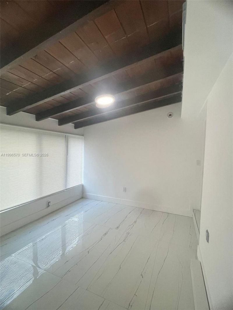 1776 NE 178 Street, Miami, FL 33162 Photo