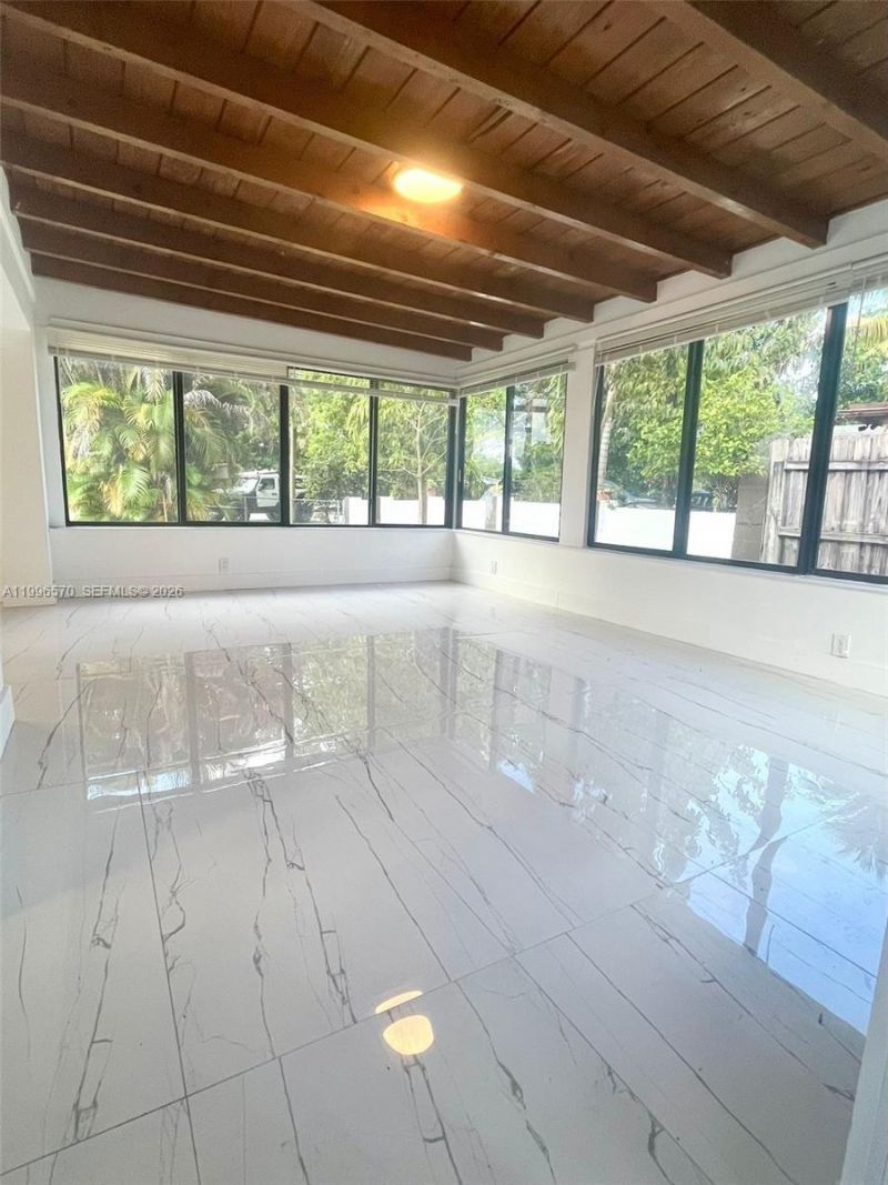 1776 NE 178 Street, Miami, FL 33162 Photo