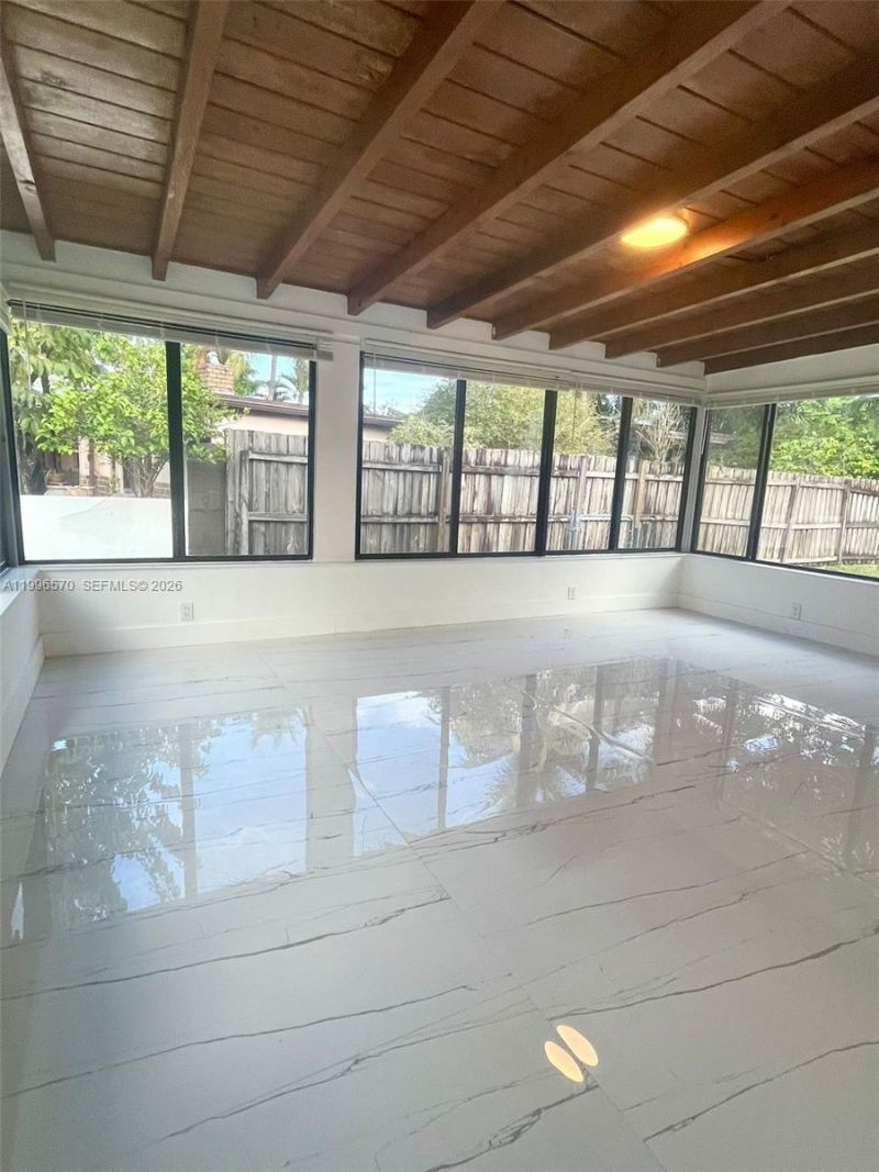 1776 NE 178 Street, Miami, FL 33162 Photo