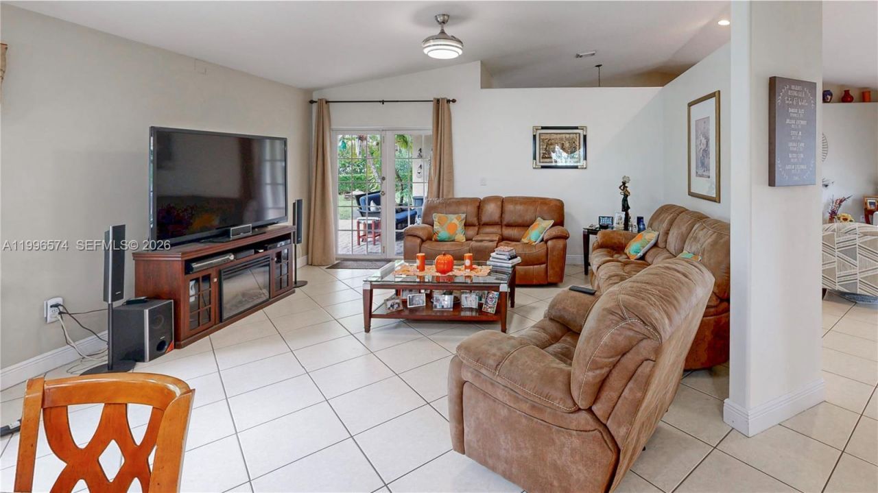 18821 SW 297th St , Homestead, FL 33030 Photo