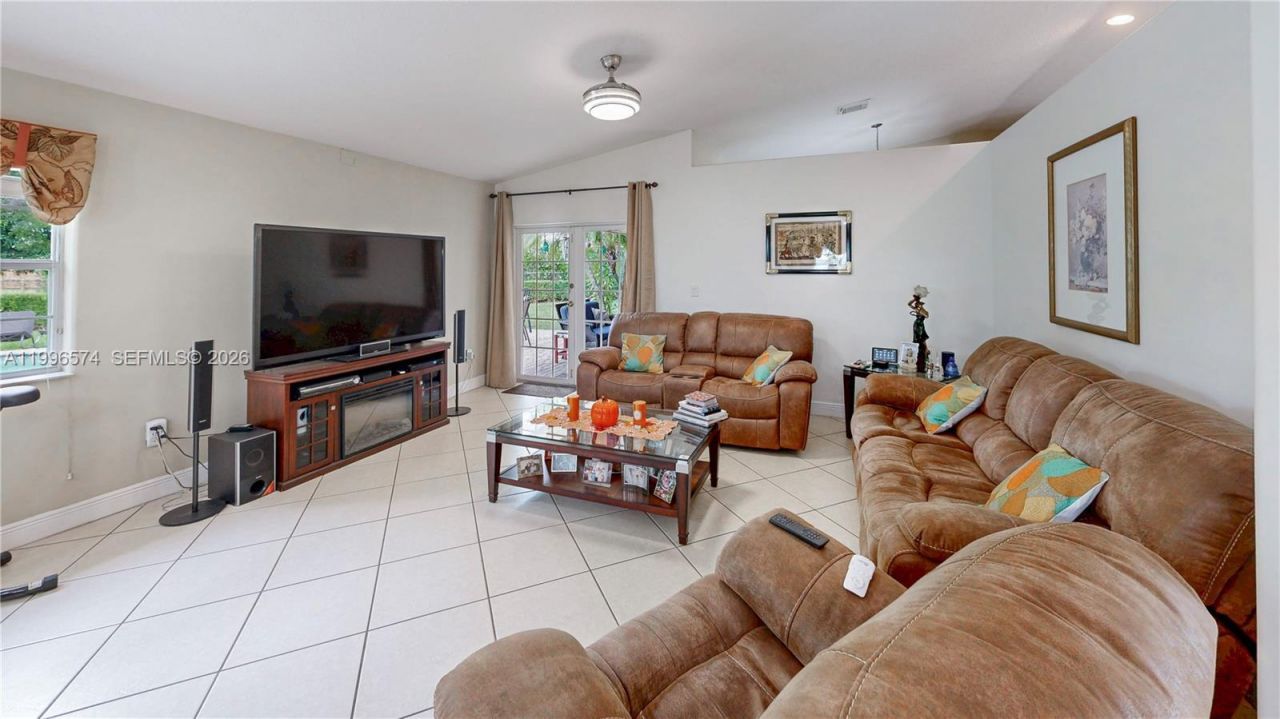 18821 SW 297th St , Homestead, FL 33030 Photo