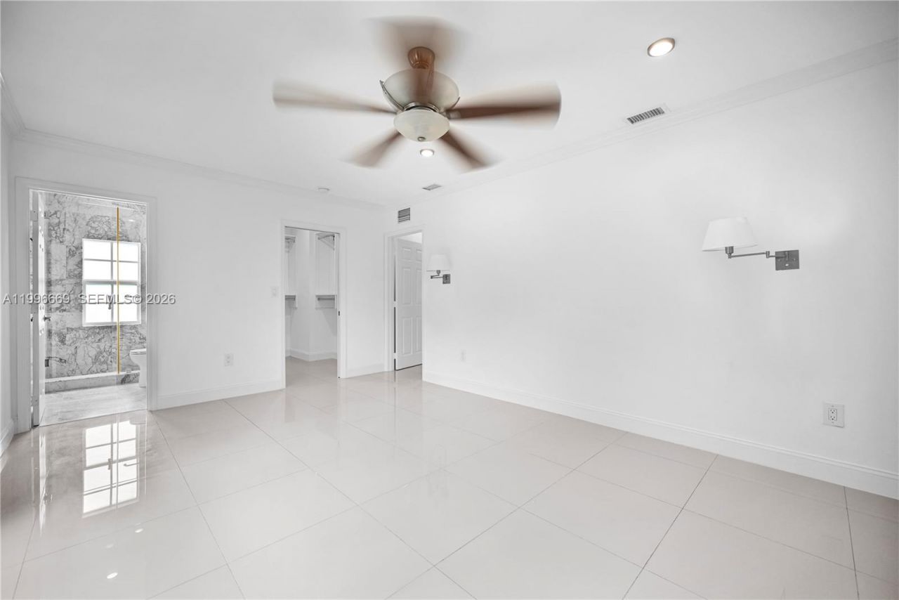 3040 Lucaya St, Miami, FL 33133 Photo