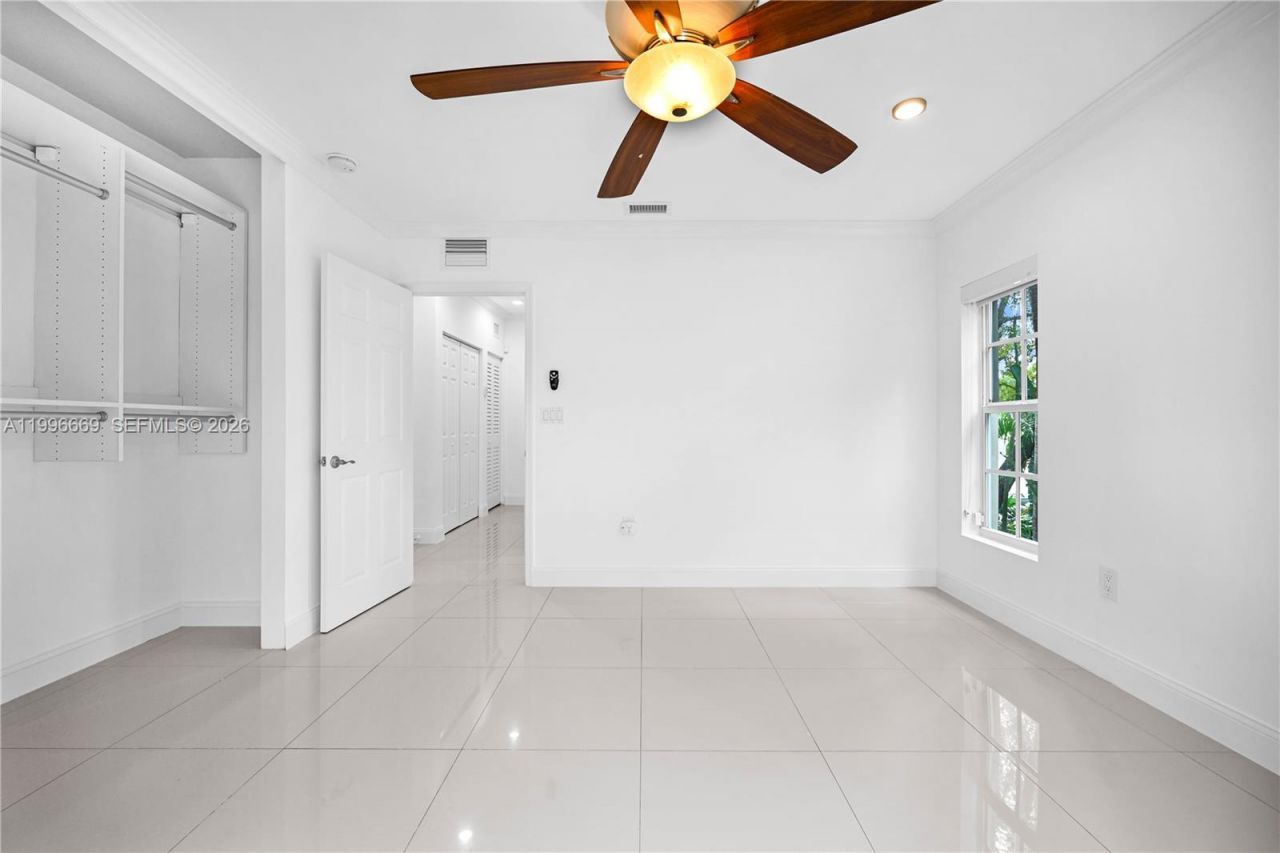 3040 Lucaya St, Miami, FL 33133 Photo