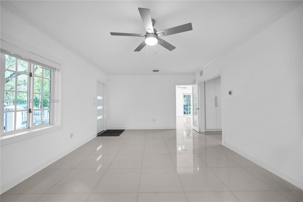 3040 Lucaya St, Miami, FL 33133 Photo
