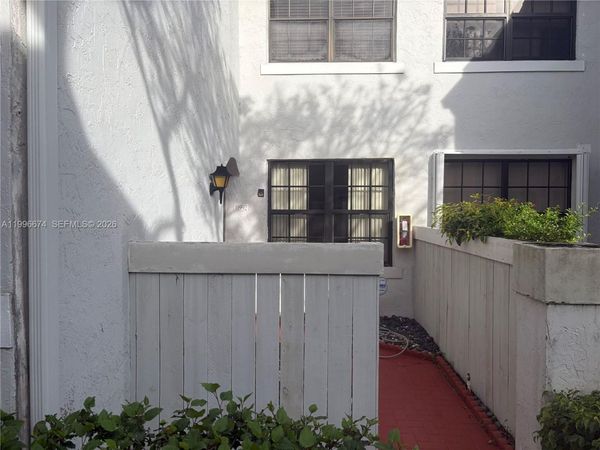 11992 NW 11th St, Unit 11992, Pembroke Pines, FL 33026