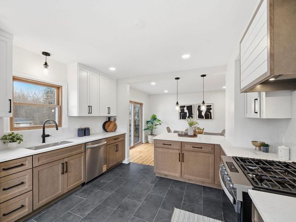 1010 Oak Ridge Road, Hopkins, MN 55305