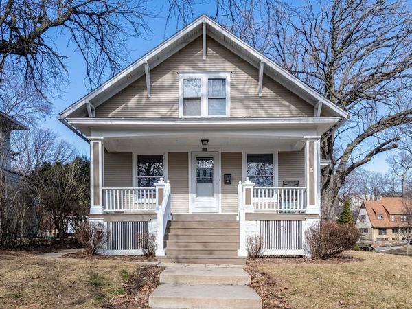 655 Glenwood Avenue , Joliet, IL 60435