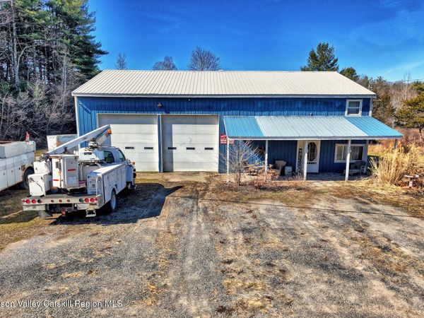301 Sugar Loaf Road, Earlton, NY 12058
