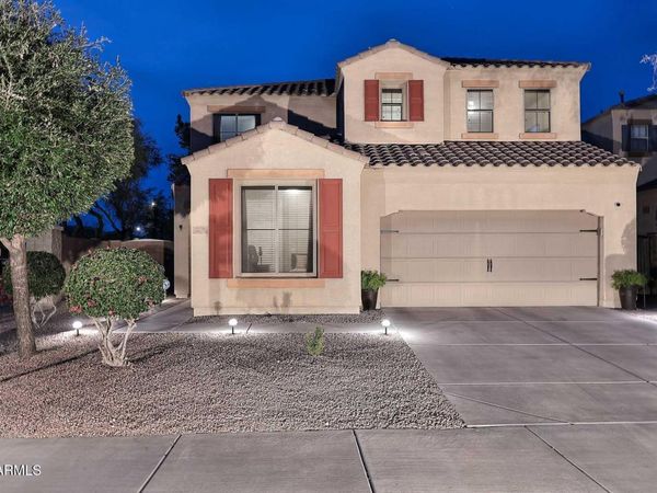 12120 W LEATHER Lane W, Peoria, AZ 85383